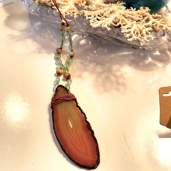 Amber Agate Slice Handmade Beaded Necklace - Picture 3 of 4
